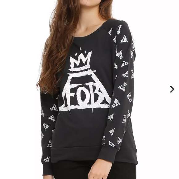 Hot Topic Tops - Fall Out Boy Limited edition Crown Logo Scoopneck Pullover Sweater Top